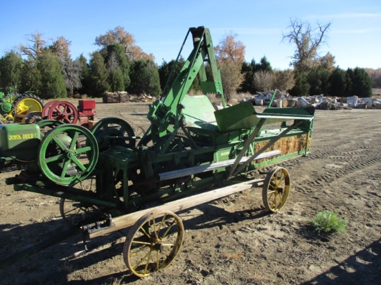 91306-JOHN DEERE HAY PRESS WITH JOHN DEERE 3 HP ENGINE