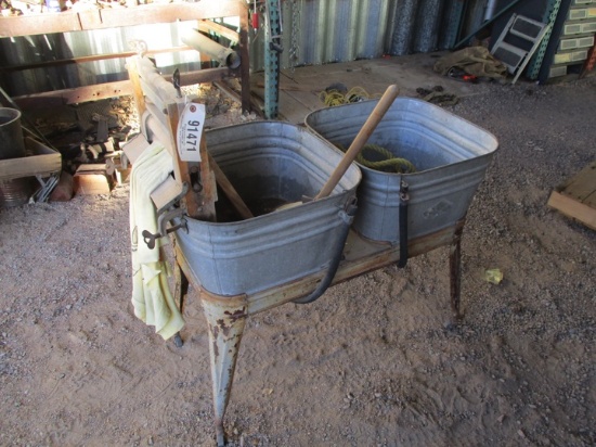 91471-ANCHOR BRAND WRINGER WASHER WITH TUBS & WASHBOARD