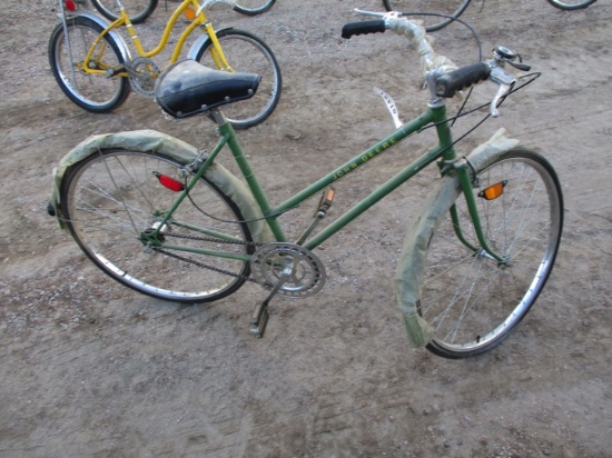 91481-JOHN DEERE GREEN LADIES BIKE