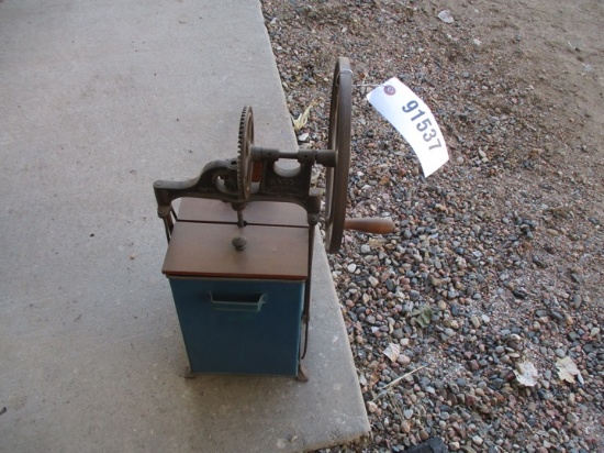 91537-PRIMITIVE CREAM SEPARATOR
