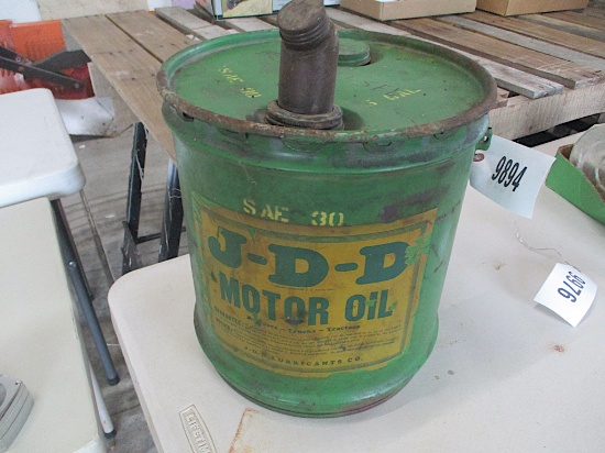9894-J-D-D 5 GAL OIL CAN