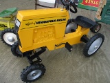 14176-MM SPIRIT PEDAL TRACTOR