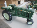 9955-OLIVER 1850 1/8 SCALE TRACTOR