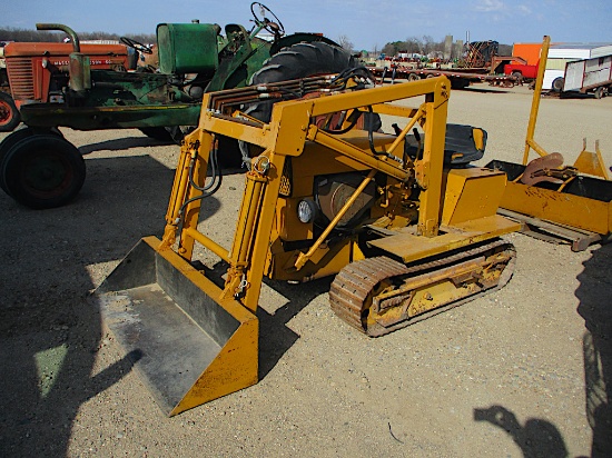 13731-MAGNATRAC CRAWLER LOADER