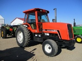 13589-AC 8050 TRACTOR