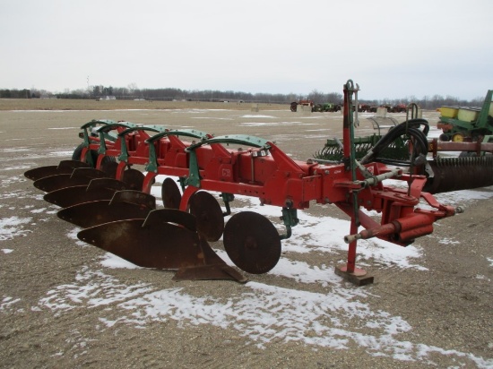 10875- KVERNELAND 5X PLOW