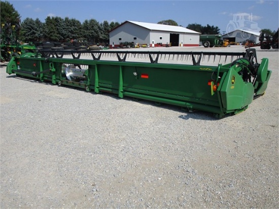 10916- JOHN DEERE 635F GRAIN HEAD