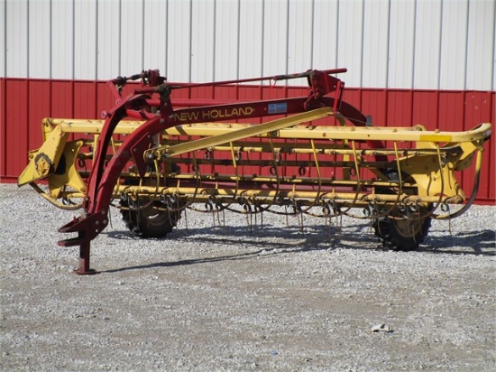 10978- NEW HOLLAND 256 RAKE