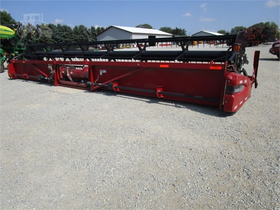 10990- CASE IH 2020 35' GRAIN HEAD