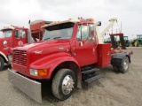 11164- INTERNATIONAL 4700 DIESEL 444 WRECKER (2000)
