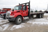 11284- INTERNATIONAL 4000 (2009) 26' FLATBED DUMP TRUCK