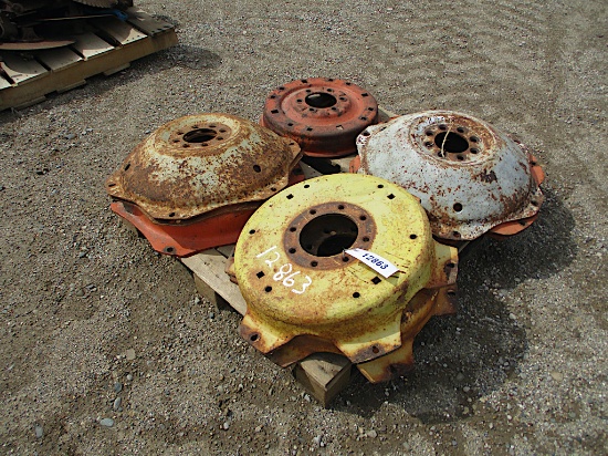 12863-PALLET OF WHEEL CENTERS
