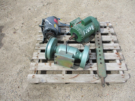 12898-PALLET OF MISC MOTORS AND PARTS