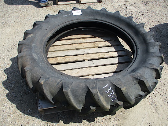 13312-13.6-38 TIRE