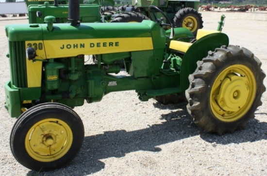 16448-JOHN DEERE 330U