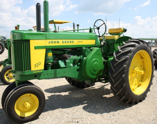 16897-JOHN DEERE 720