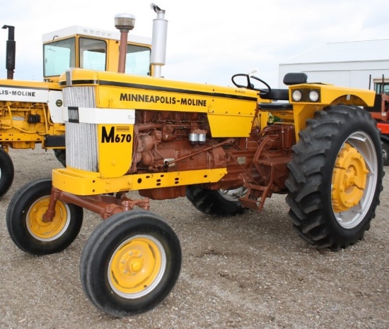 19482-MINNEAPOLIS MOLINE M670