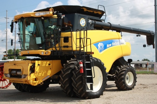 20330-NEW HOLLAND CR9065 COMBINE