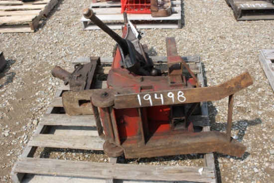 19498-(2) JACKS & VICE