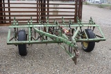 19568-JOHN DEERE CULTIVATOR