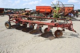 21565-IH 5 BTM PLOW