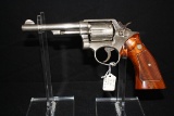 701-SMITH & WESSON 10-5