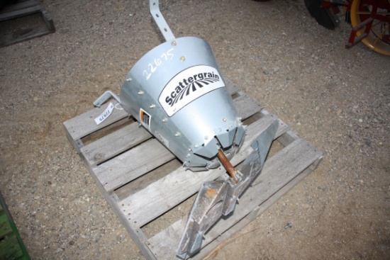 22675-SCATTERGRAIN POWER GRAIN SPREADER