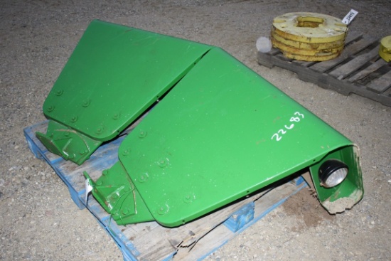22683-(2) OLIVER FENDERS