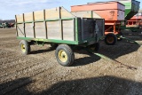 22146-JOHN DEERE WAGON