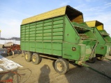 22927-JOHN DEERE 716 A FORAGE WAGON