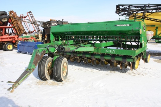 22337-JOHN DEERE 750 DRILL