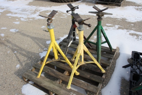 22371-(4) PIPE STANDS
