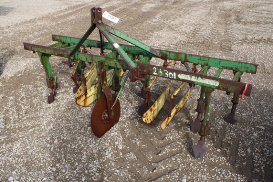 23301-JOHN DEERE 3PT CULTIVATOR