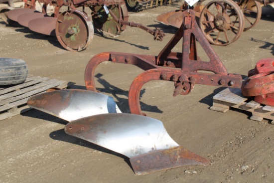 23630-FERGUSON 3PT 2 BTM PLOW