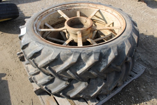 23684-(2) JD B CUT DOWN REAR WHEELS