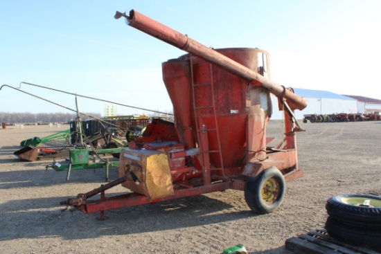 23797-MASSEY FERGUSON 15 GRINDER MIXER