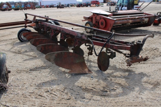 26666-IH 5 BTM 3PT PLOW