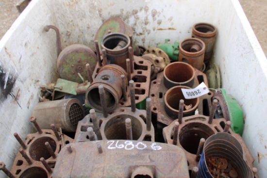 26806-CRATE OF JOHN DEERE PARTS