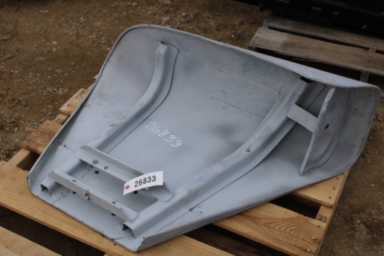 26833-JOHN DEERE FENDER