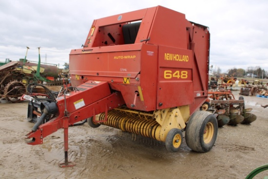 27041-NEW HOLLAND 241 BALER