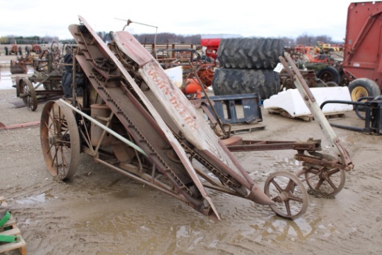 27057-JOHN DEERE CORN BINDER