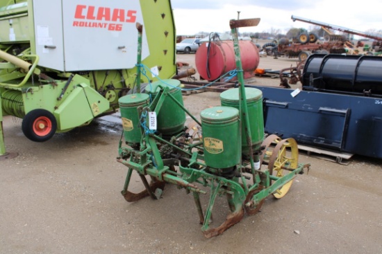 27262-JOHN DEERE 2 ROW CORN PLANTER