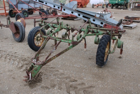 27269-JOHN DEERE 8' CULTIVATOR