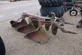 23848-IH 3 BTM QUICK HITCH PLOW