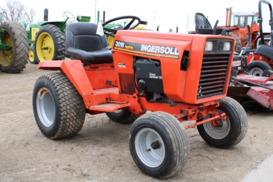 23400-INGERSOLL 3016 L&G TRACTOR