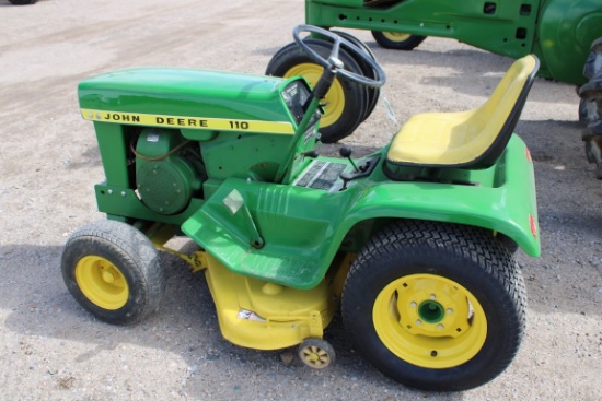23635-JOHN DEERE 110 L&G