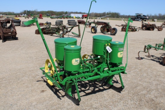 15188-JOHN DEERE 2 ROW PLANTER