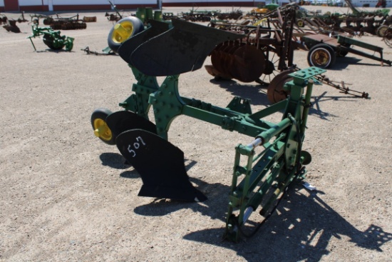 15189-JOHN DEERE 2 BTM ROLLOVER PLOW