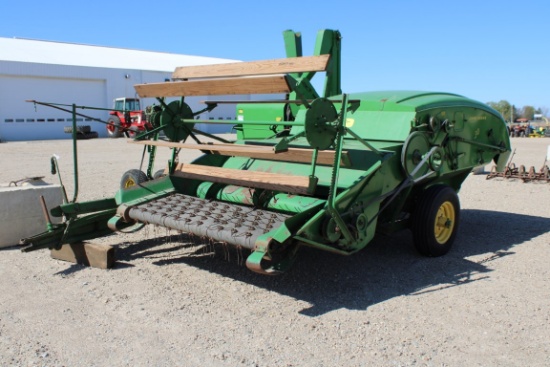 15223-JOHN DEERE 30 COMBINE