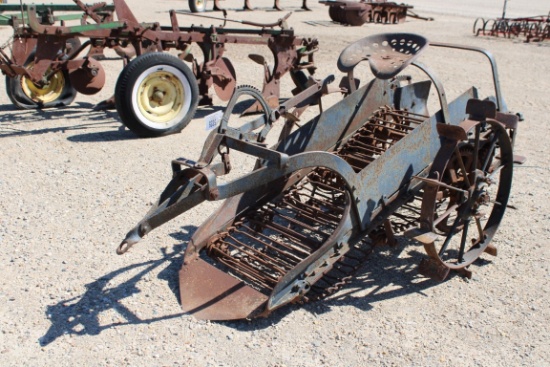 15225-POTATO DIGGER